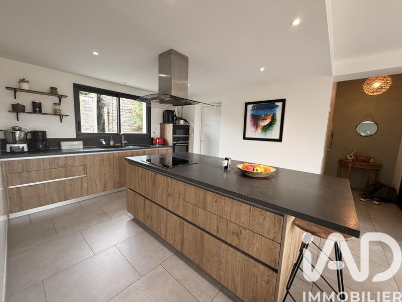 Maison - 143 m² - 6 pièces