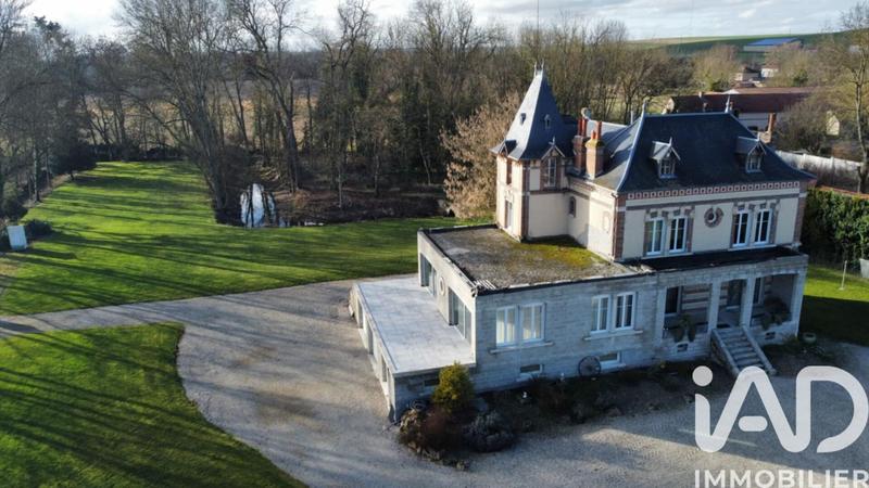 Maison - 226 m² - 8 pièces