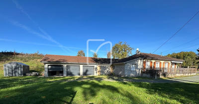 Maison - 150 m² - 8 pièces