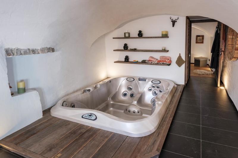 Châlet - 220 m² - 7 pièces