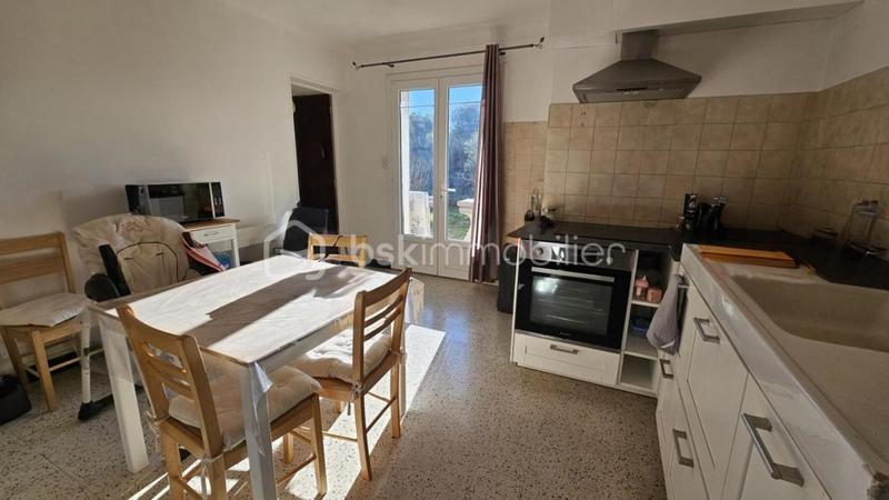 Appartement - 80 m² - 4 pièces