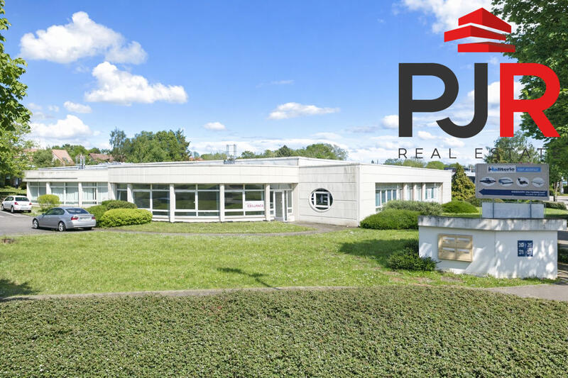 Bureau - 609 m²