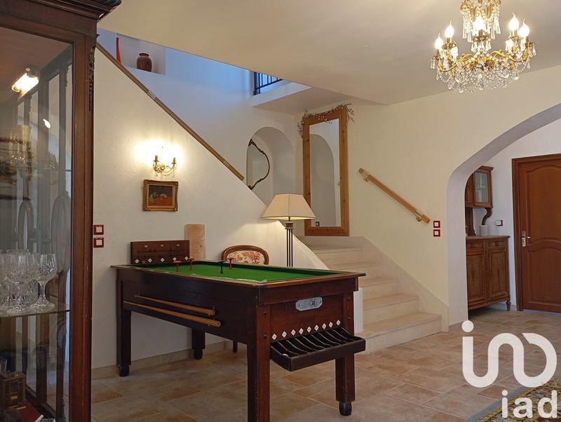 Maison - 485 m² - 10 pièces