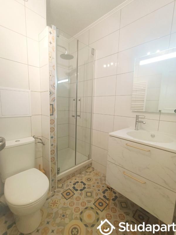 Chambre - 9 m² - 1 pièce