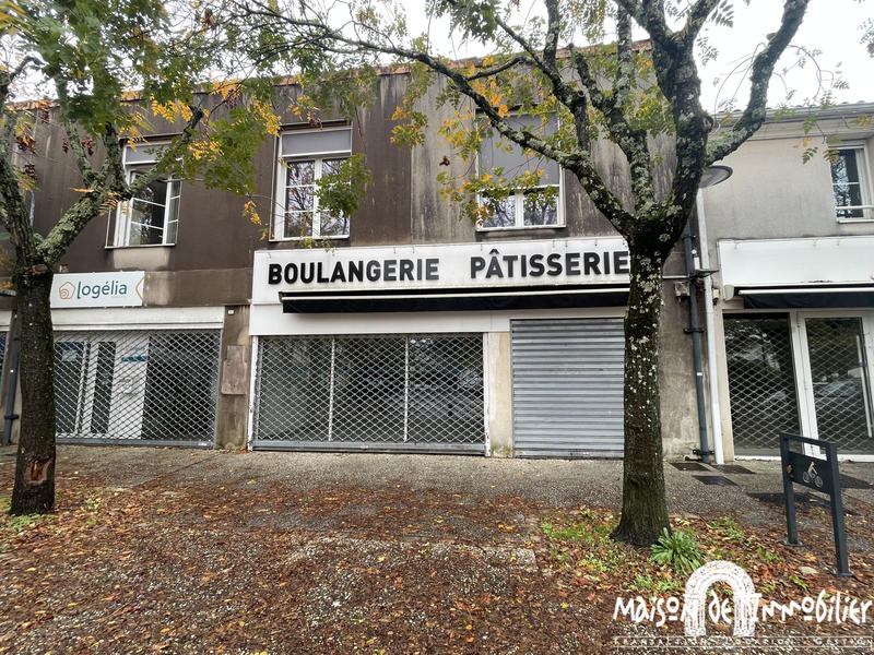 Local commercial - 184 m² - 7 pièces