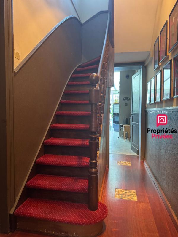 Maison - 122 m² - 6 pièces