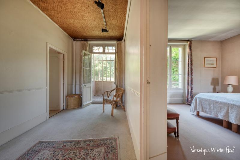 Demeure - 231 m² - 8 pièces