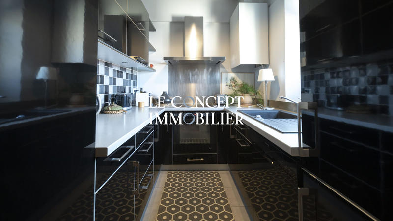 Appartement - 80 m² - 3 pièces