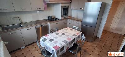 Maison - 90 m² - 5 pièces