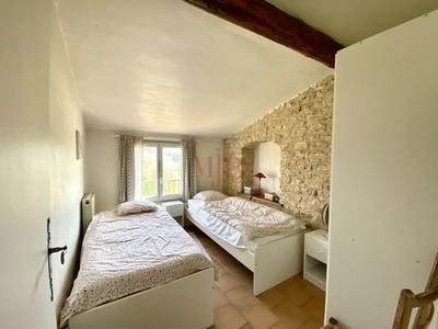 Propriété - 370 m² - 26 pièces