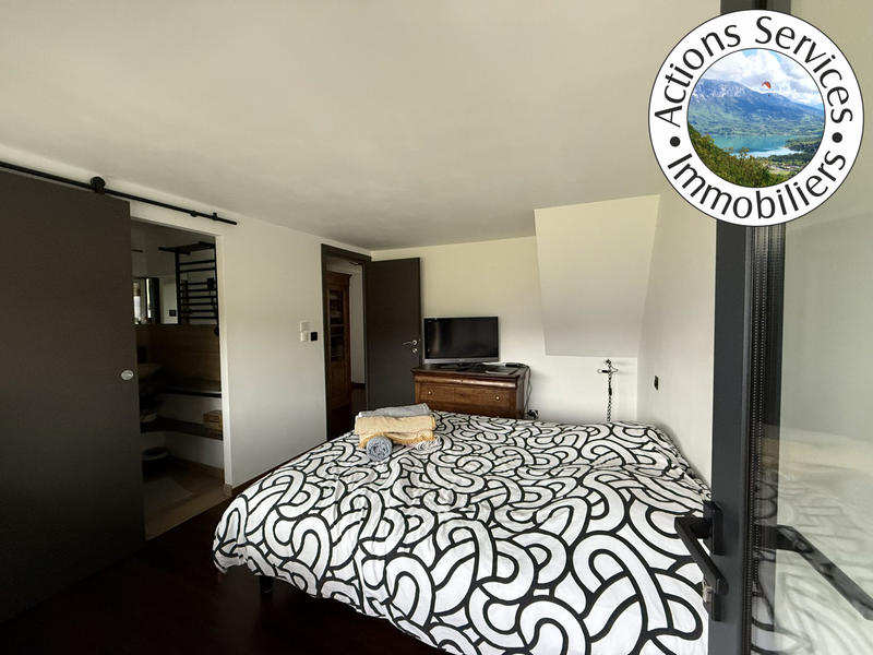 Maison - 166 m² - 6 pièces