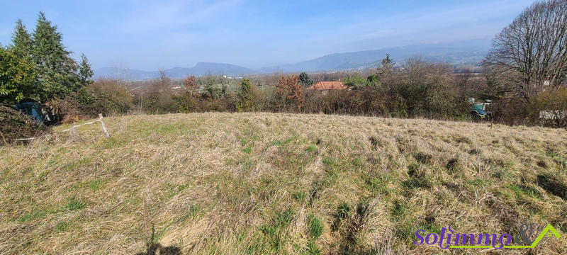 Terrain - 3 000 m²