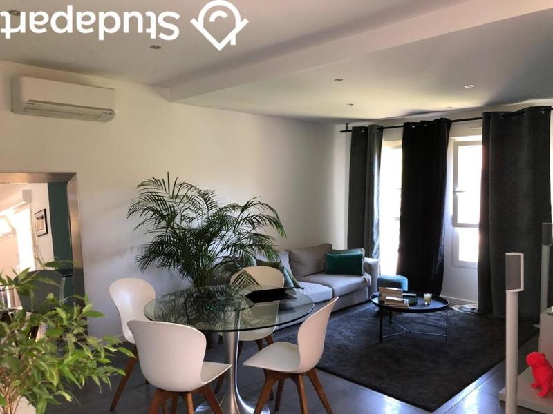 Appartement - 70 m² - 4 pièces