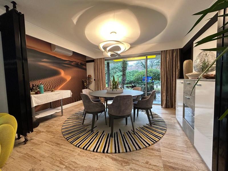 Maison d'architecte - 313 m² - 6 pièces