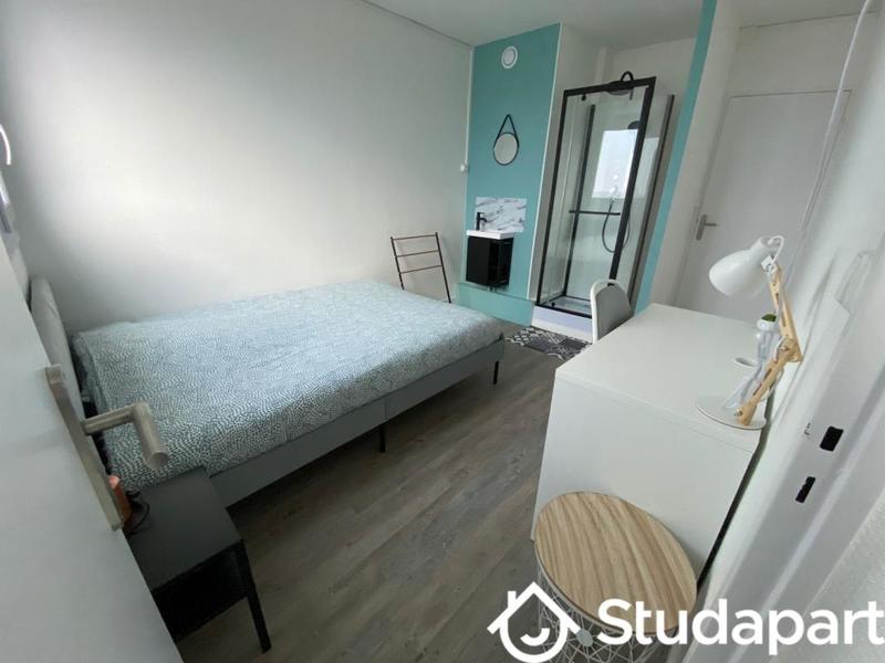 Chambre - 13 m² - 1 pièce