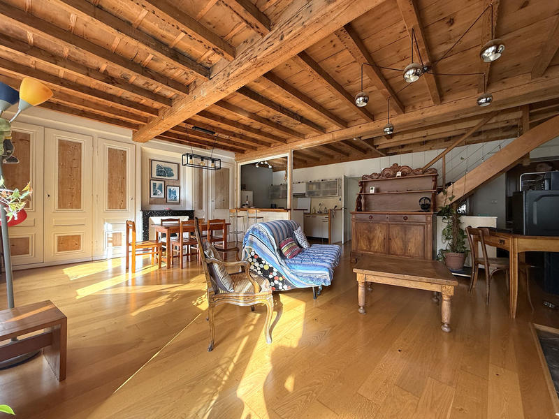 Appartement - 102 m² - 3 pièces