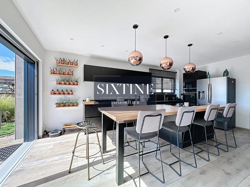 Maison contemporaine - 131 m² - 5 pièces