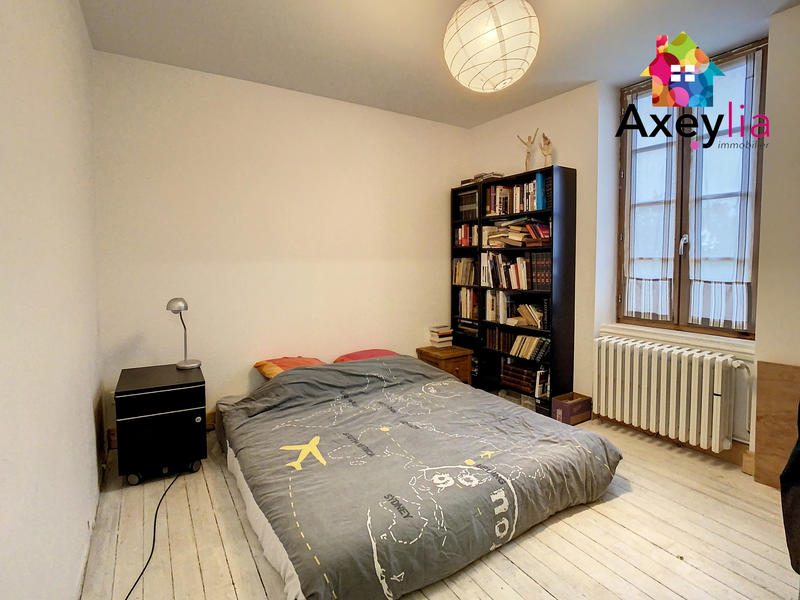 Maison - 258 m² - 12 pièces