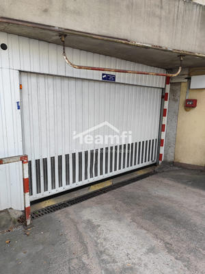 Parking / Garage - 15 m²