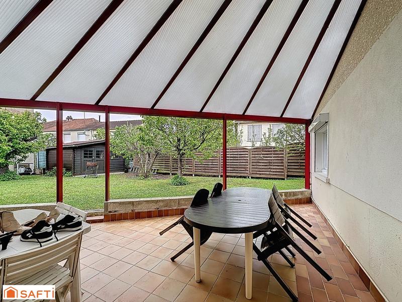 Maison - 152 m² - 7 pièces