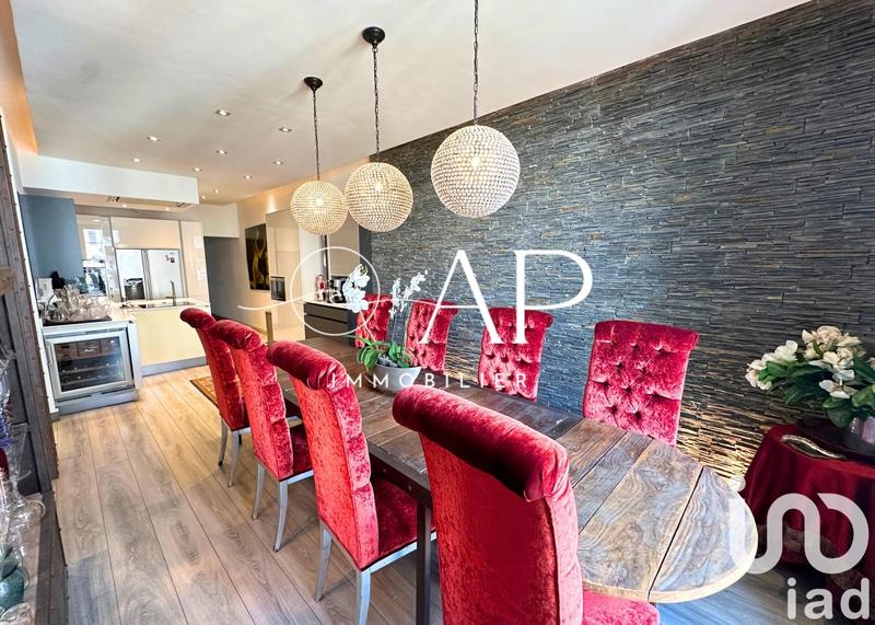 Appartement - 161 m² - 5 pièces