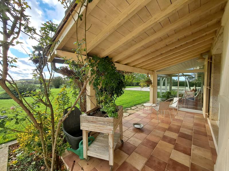 Maison - 295 m² - 7 pièces