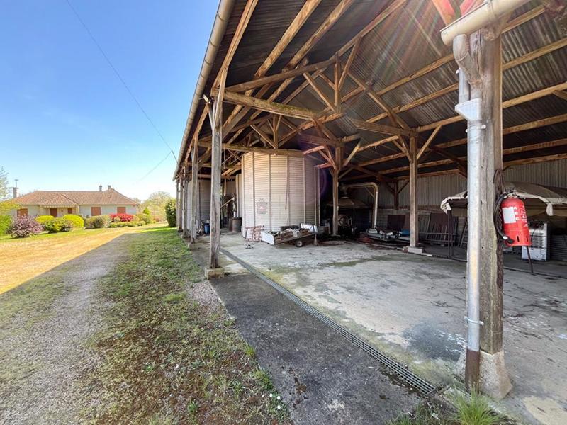 Maison - 254 m² - 11 pièces