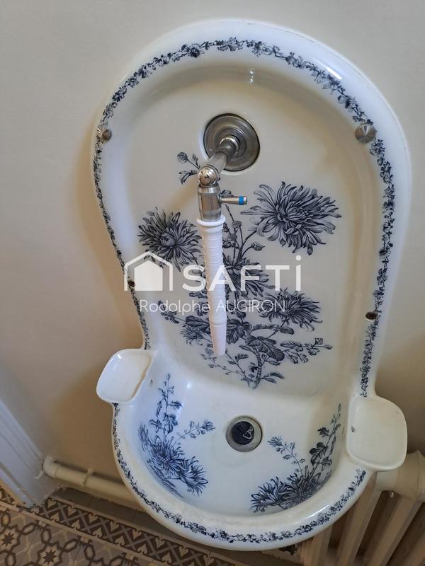 Villa - 304 m² - 10 pièces