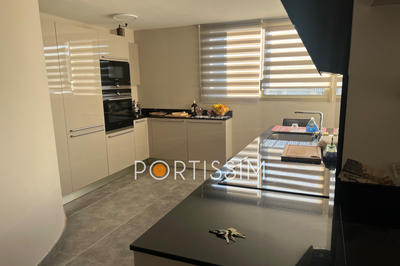 Appartement - 99 m² - 4 pièces