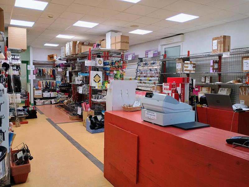 Local commercial - 135 m² - 3 pièces