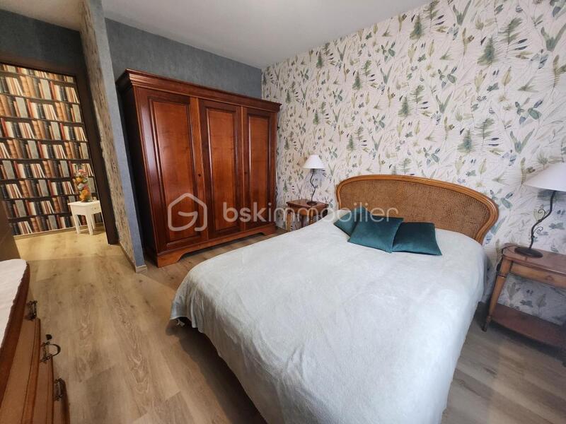 Pavillon - 130 m² - 5 pièces