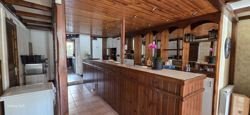 Maison ancienne - 229 m² - 9 pièces