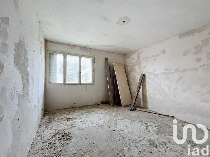 Maison - 180 m² - 8 pièces