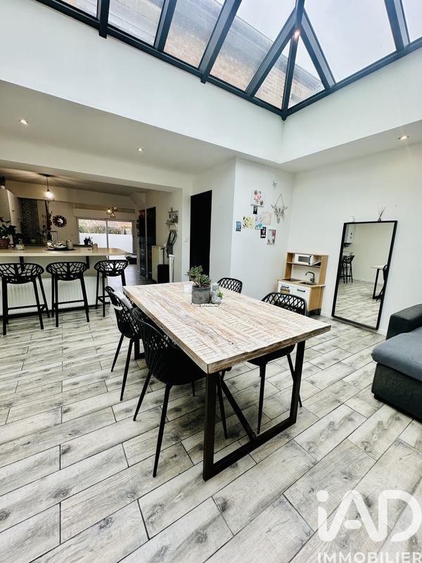 Maison - 95 m² - 5 pièces