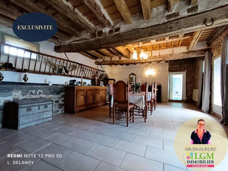 Corps de ferme - 409 m² - 9 pièces