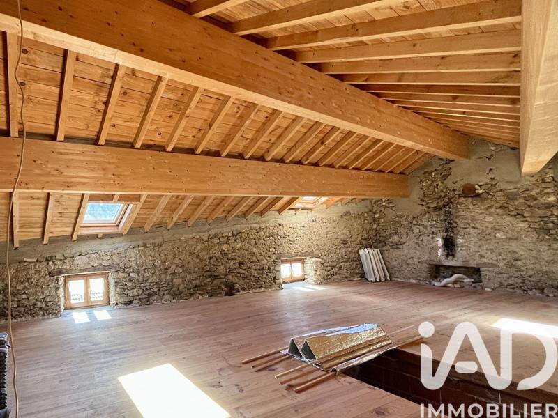 Maison de village - 97 m² - 5 pièces