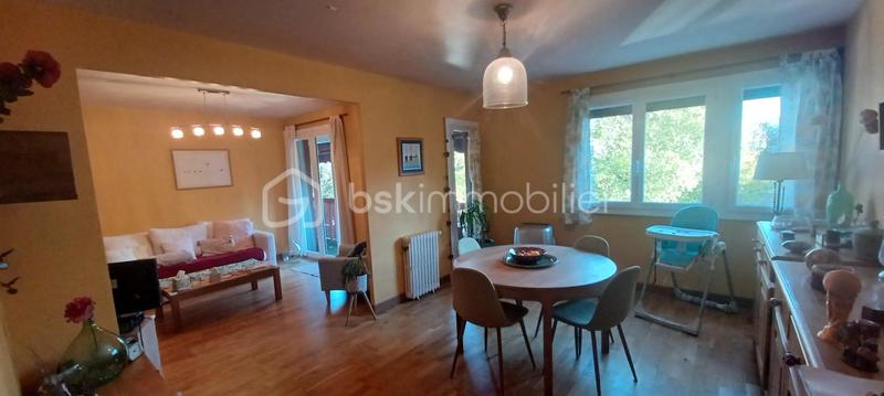 Appartement - 83 m² - 4 pièces