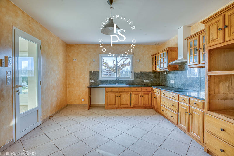 Maison - 178 m² - 5 pièces