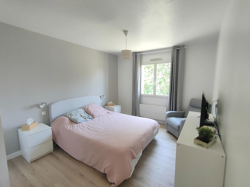 Maison - 247 m² - 8 pièces