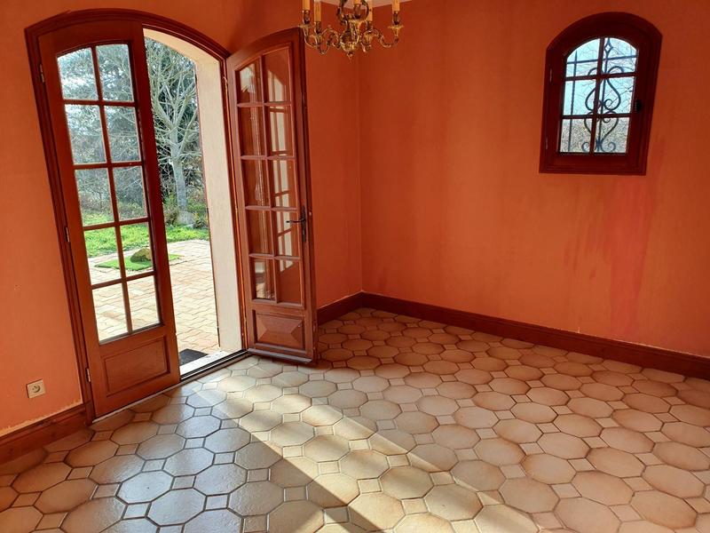 Maison - 182 m² - 7 pièces