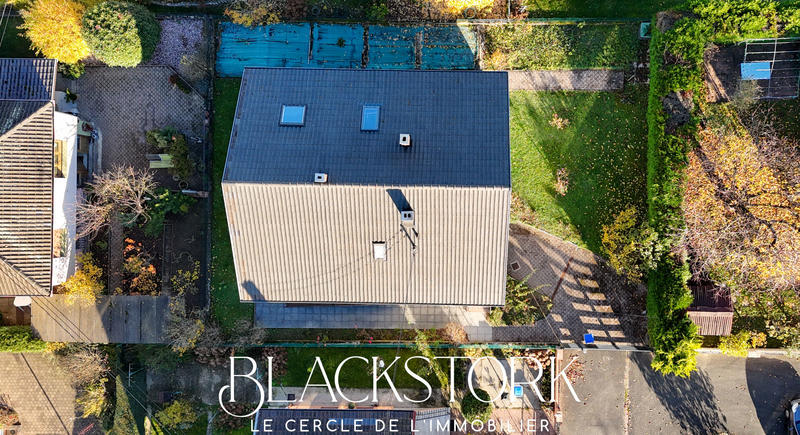 Maison - 161 m² - 7 pièces