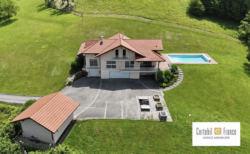 Villa - 217 m² - 7 pièces