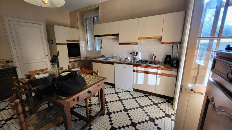 Maison - 188 m² - 8 pièces