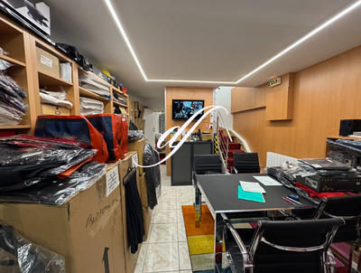 Local commercial - 132 m²