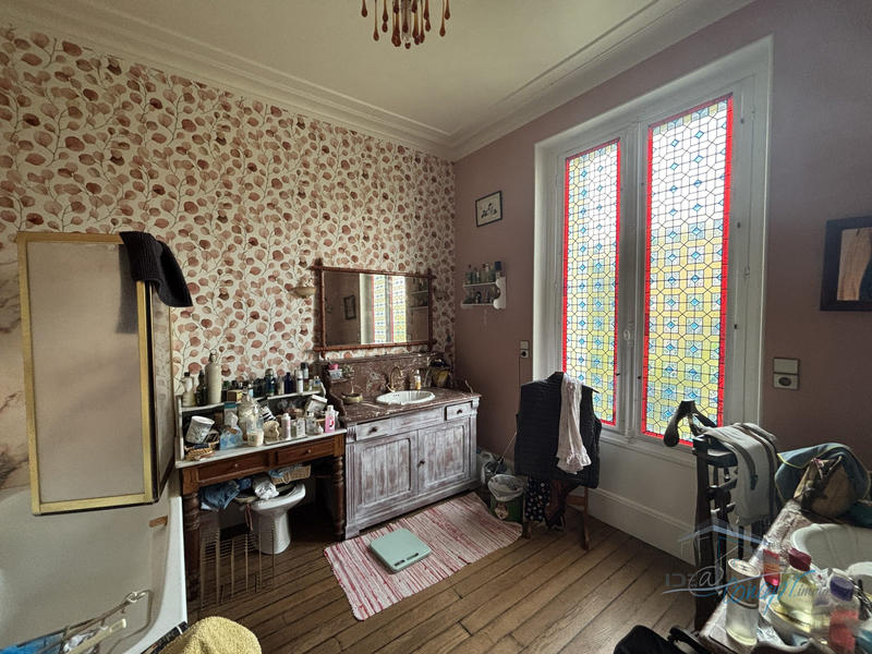 Maison ancienne - 266 m² - 12 pièces