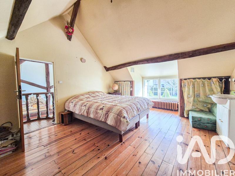 Maison - 240 m² - 7 pièces