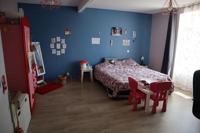 Maison - 210 m² - 7 pièces