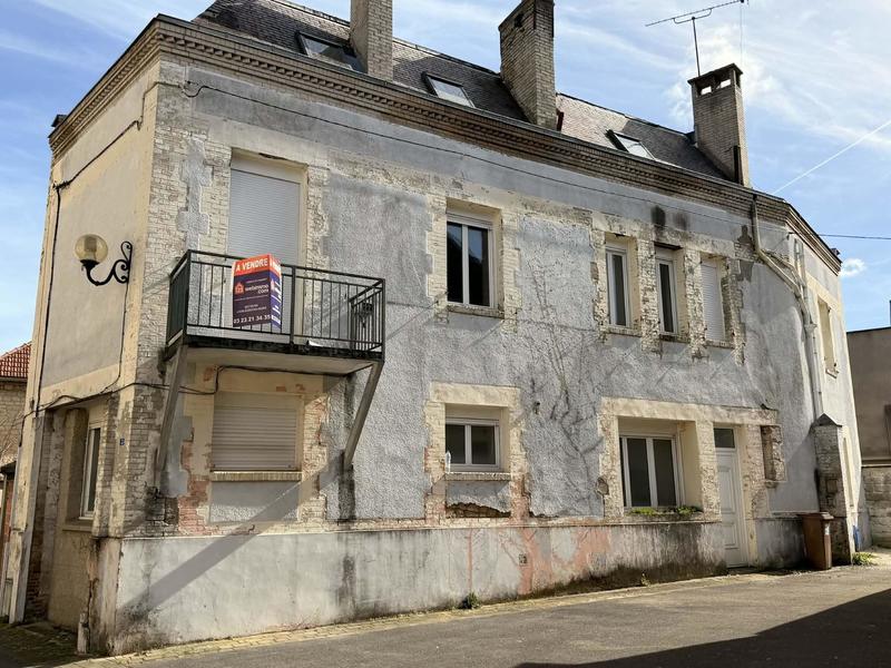 Immeuble - 261 m² - 12 pièces