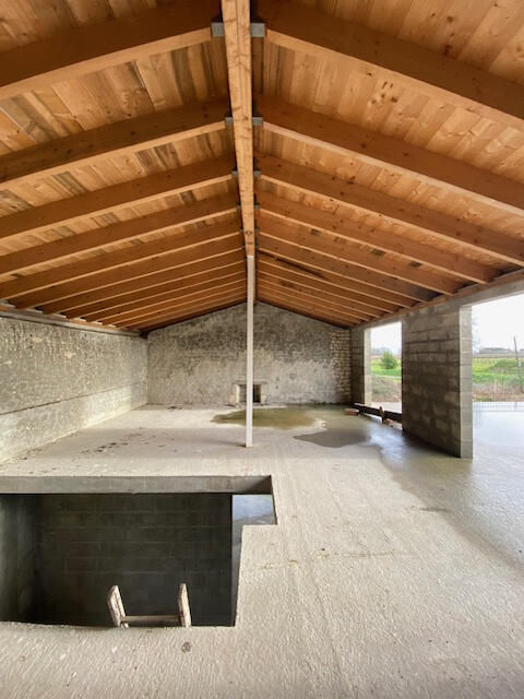 Maison - 270 m² - 5 pièces