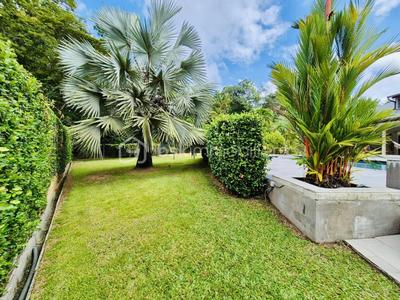 Villa - 200 m² - 4 pièces